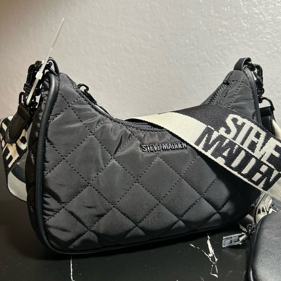 Steve Madden Black crossbody - Picture 3 of 3